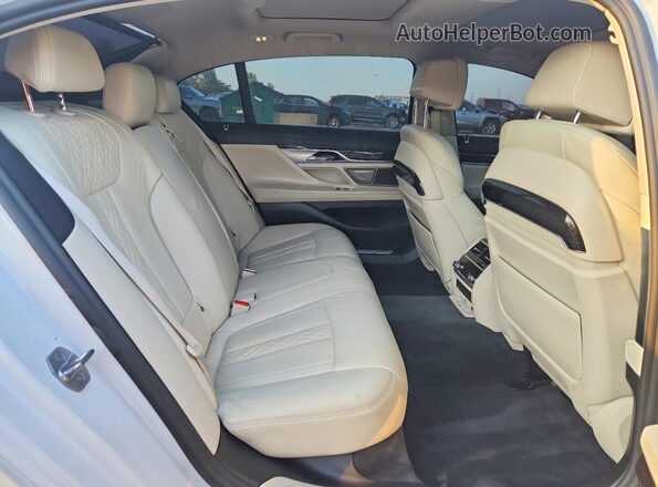 WBA7F2C51HG422231 2017 BMW 7 SERIES White უკანა სავარძლების ხედი