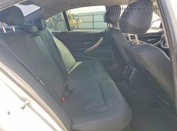 WBA8A9C58GK619078 2016 BMW 3 SERIES White Widok tylnych siedzeń