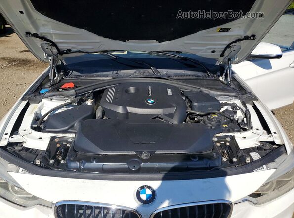 WBA8D9C50JEB35793 2018 BMW 3 SERIES White Widok wnętrza z tyłu