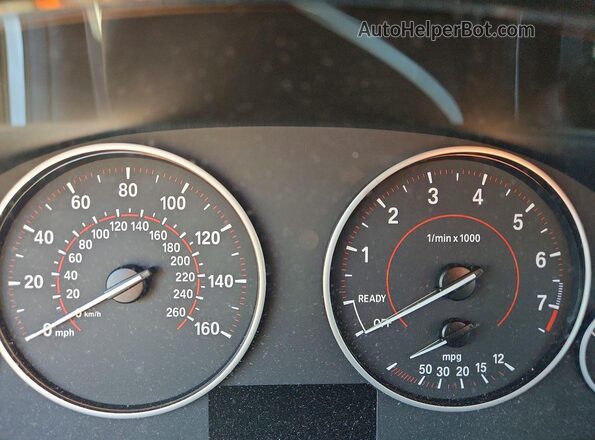WBA8D9G50JNU69376 2018 BMW 3 SERIES Black Instrument cluster view