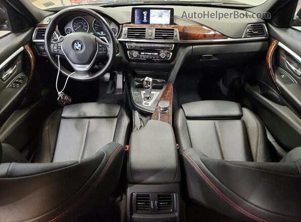 WBA8E1C56JA758760 2018 BMW 3 SERIES Black Widok deski rozdzielczej