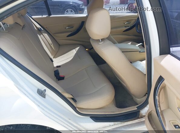 WBA8E1G54GNT36580 2016 BMW 3 SERIES Белый Вид наклейки с VIN-кодом