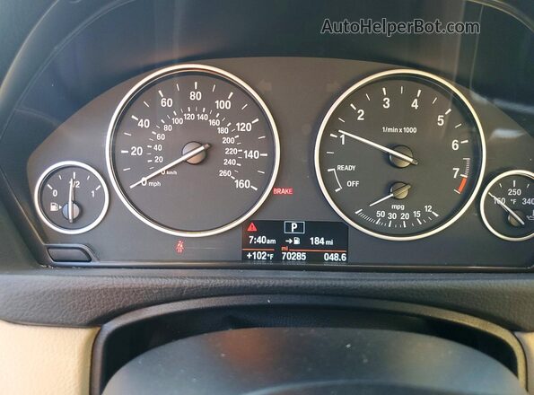 WBA8E5G54JNU47516 2018 BMW 3 SERIES Black Սարքավորումների վահանակի տեսք