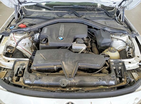 WBA8E5G59JNU45891 2018 BMW 3 SERIES Белый Вид задней части салона