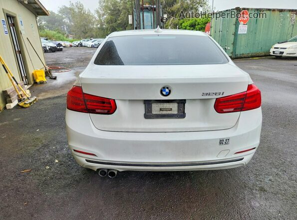 WBA8E9C50GK645792 2016 BMW 3 SERIES White უკანა ხედი