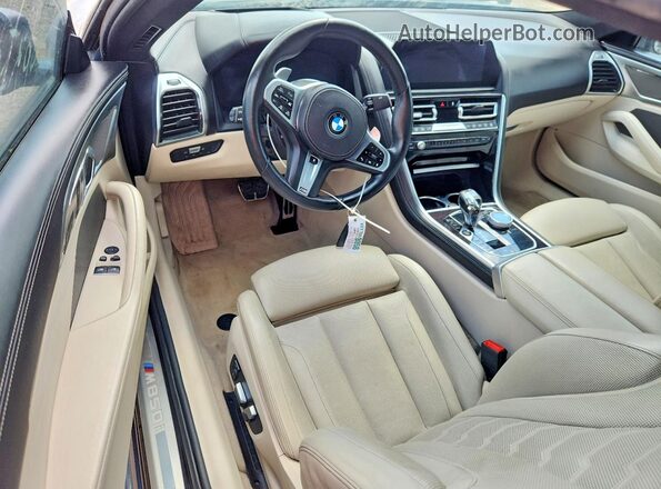 WBABC4C57KBJ35768 2019 BMW M8 Blue Вид панелі приладів