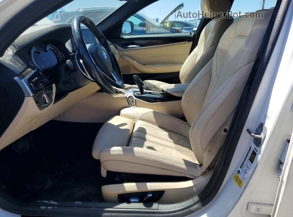 WBAJA5C59KWW18744 2019 BMW 5 SERIES White Widok wnętrza z przodu