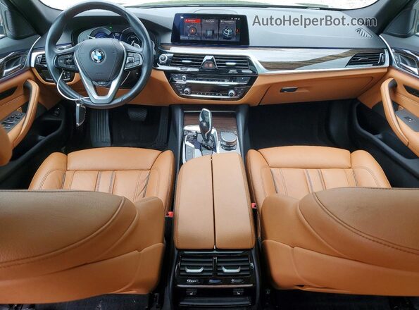 WBAJB1C54KB375213 2019 BMW 5 SERIES Charcoal Dashboard view