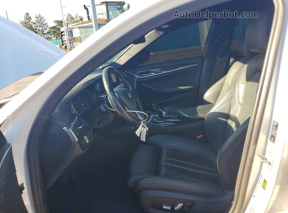 WBAJB1C59KB375580 2019 BMW 5 SERIES Белый Вид салона спереди