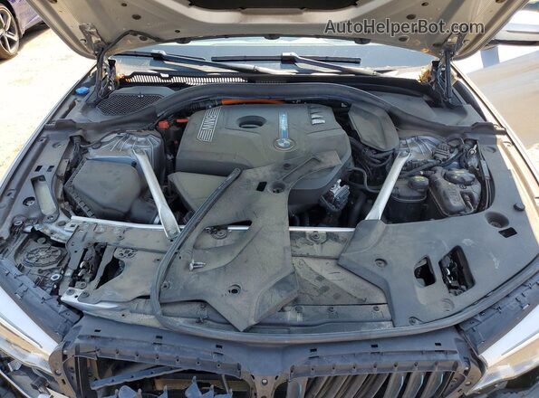 WBAJB1C59KB375966 2019 BMW 5 SERIES Silver Vista interior trasera