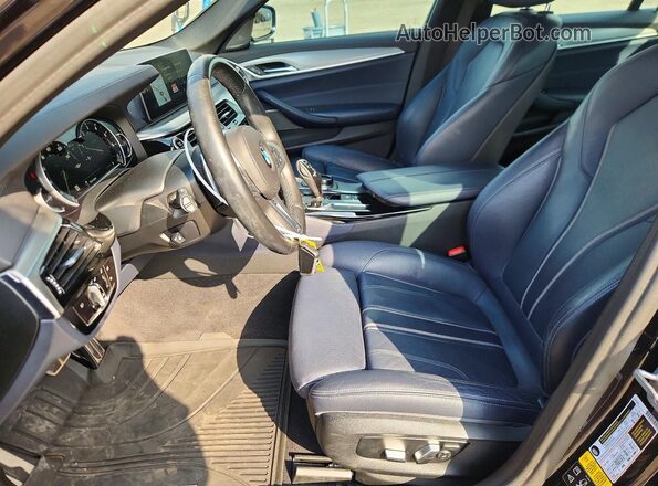 WBAJE7C52JWD49830 2018 BMW 5 SERIES Blue Vista interior delantera