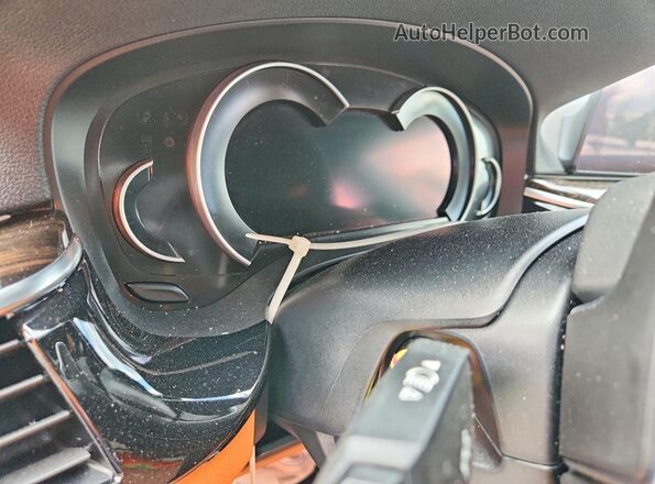 WBAJE7C55KWW38831 2019 BMW 5 SERIES Black ხელსაწყოთა პანელის ხედი