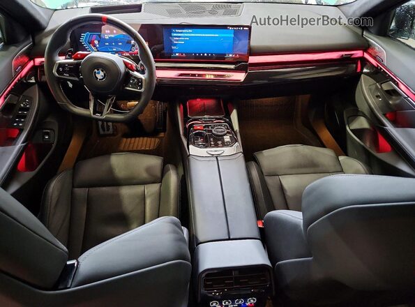 WBS83FK02SCU40077 2025 BMW M5 Turquoise Widok deski rozdzielczej