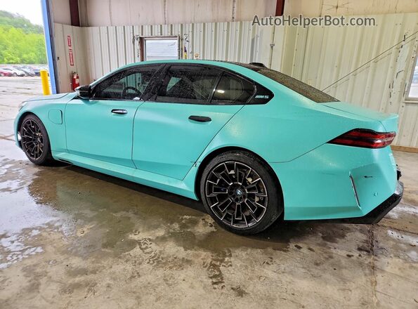 WBS83FK02SCU40077 2025 BMW M5 Turquoise Tył lewy