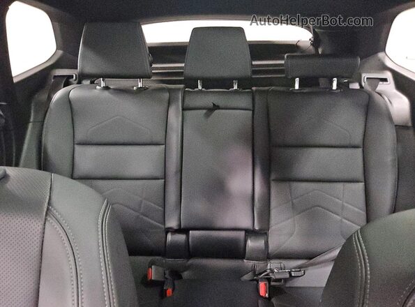 WBX73EF00S5227384 2025 BMW X1 Silver Vista de los asientos traseros