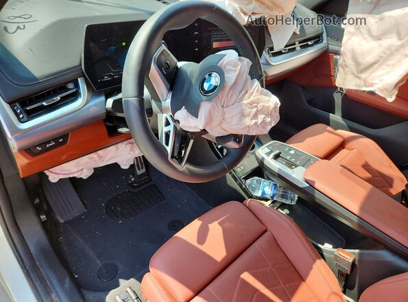 WBX73EF04T5632231 2026 BMW X1 Белый Вид панели приборов