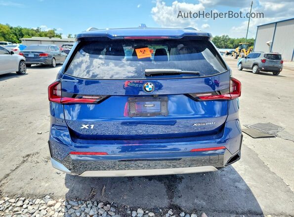 WBX73EF06P5V94510 2023 BMW X1 Blue Vista trasera