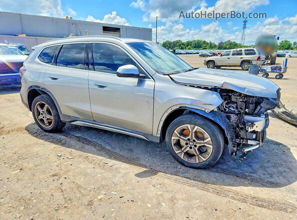 WBX73EF06P5W93263 2023 BMW X1 Silver Առջևի աջ
