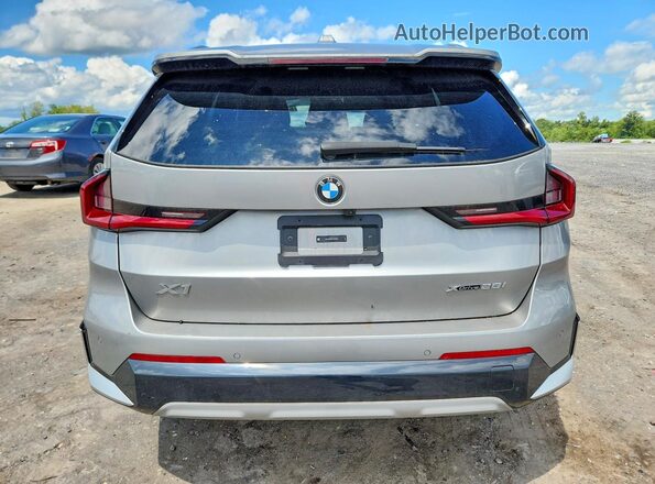WBX73EF06P5W93263 2023 BMW X1 Silver Հետևի տեսք