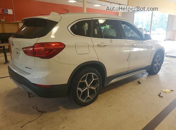 WBXHT3C30J5L27121 2018 BMW X1 White უკანა მარჯვენა
