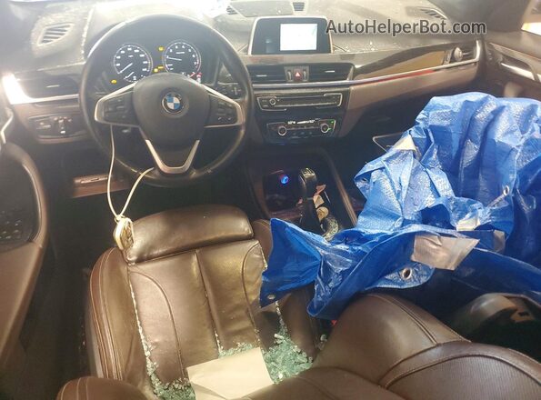 WBXHT3C30J5L27121 2018 BMW X1 White წინა პანელის ხედი