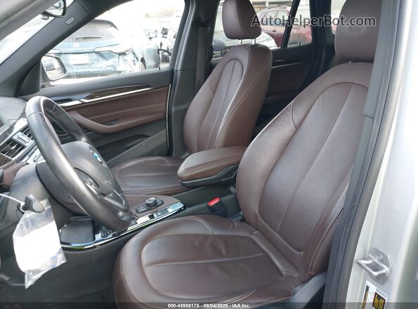 WBXHT3C33G5F65699 2016 BMW X1 Silver 