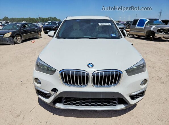 WBXHT3C33G5F67372 2016 BMW X1 White Front view