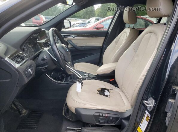 WBXHT3Z32G4A48410 2016 BMW X1 Black Вид салону спереду