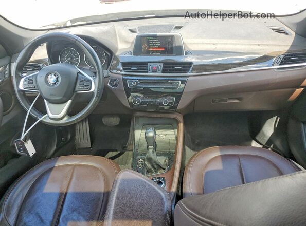 WBXHT3Z35H4A65557 2017 BMW X1 White წინა პანელის ხედი