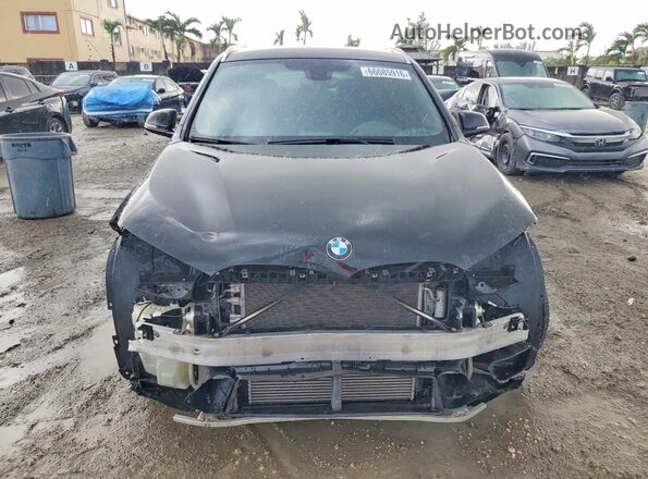 WBXHU7C32J5L05853 2018 BMW X1 Black Front view