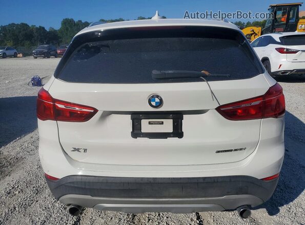WBXHU7C32J5L07585 2018 BMW X1 White Rear view