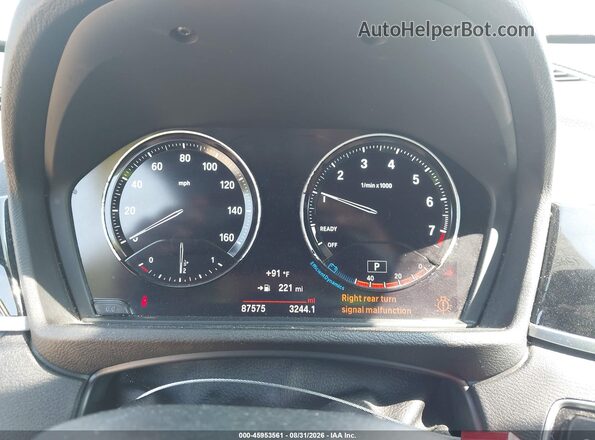 WBXHU7C33J3H43926 2018 BMW X1 Silver Вид задніх сидінь