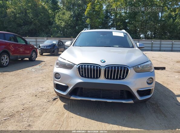 WBXHU7C33J3H43926 2018 BMW X1 Silver Вид щитка приладів