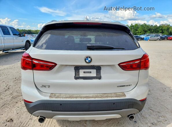 WBXHU7C52K3H45072 2019 BMW X1 White Հետևի տեսք