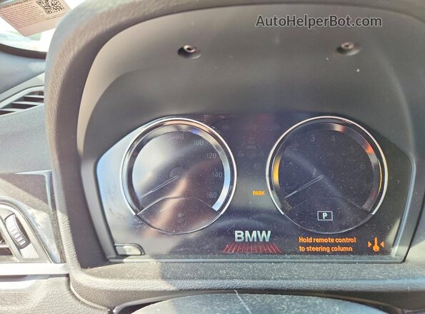 WBXHU7C52K3H45072 2019 BMW X1 White Սարքավորումների վահանակի տեսք