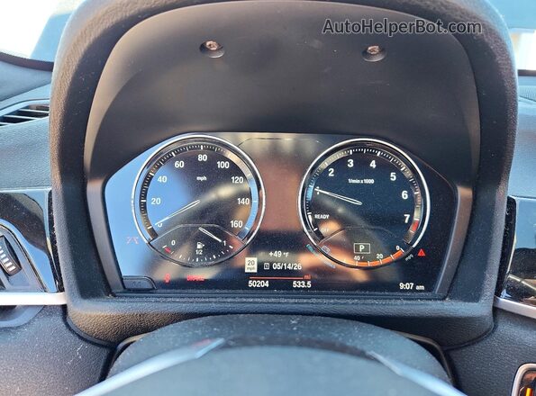 WBXHU7C58K5L10929 2019 BMW X1 Black Widok zestawu wskaźników