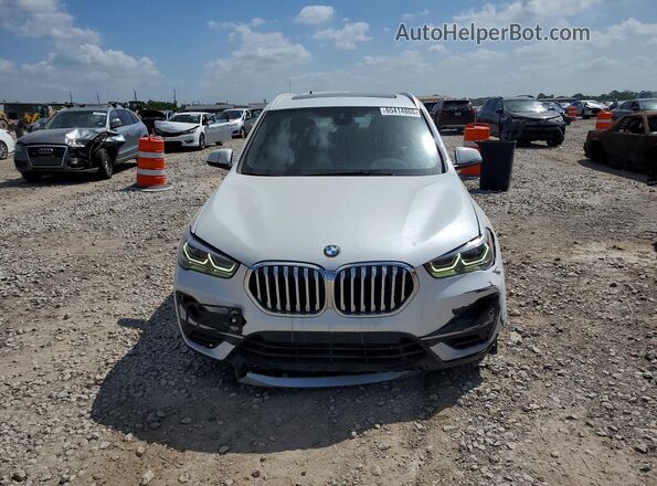 WBXJG7C04M5S69375 2021 BMW X1 White Вид спереду
