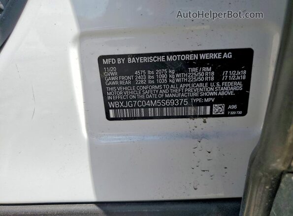 WBXJG7C04M5S69375 2021 BMW X1 White Вид наклейки з VIN-кодом
