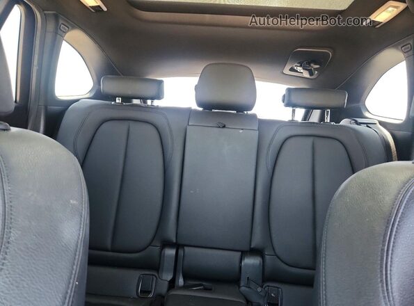 WBXJG7C07M5T35644 2021 BMW X1 Black Հետևի նստատեղերի տեսք