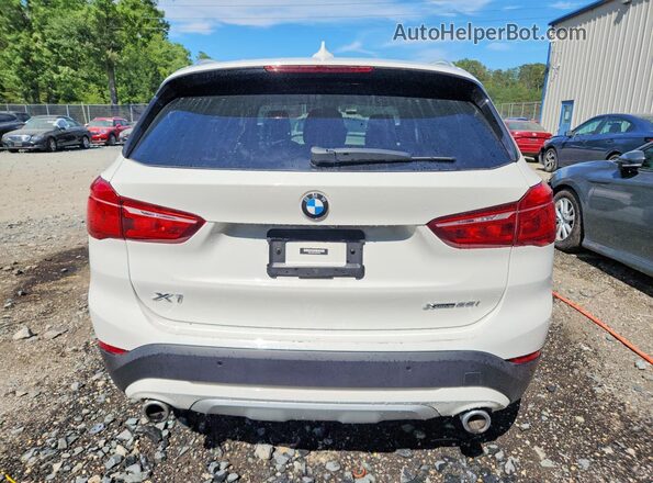 WBXJG9C01N5V52443 2022 BMW X1 White Rear view