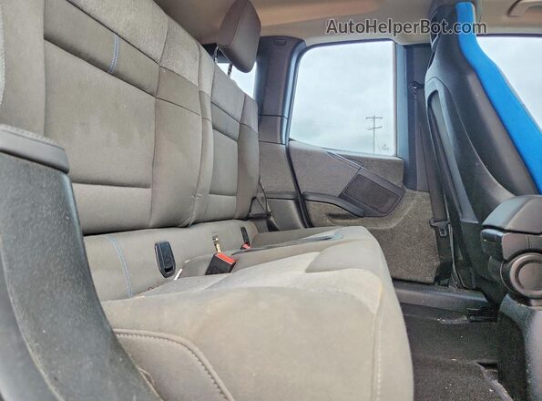 WBY7Z4C5XJVC34557 2018 BMW I3 Blue Հետևի նստատեղերի տեսք
