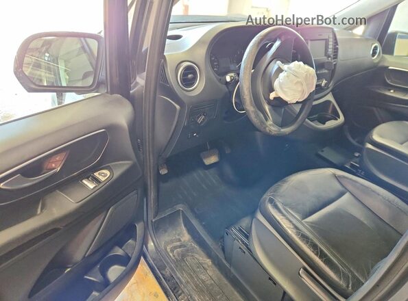 WD4PG2EE7G3180005 2016 MERCEDES-BENZ METRIS Black Առջևի վահանակի տեսք