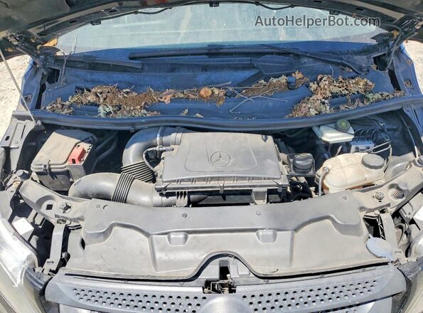 WD4PG2EE9J3357385 2018 MERCEDES-BENZ METRIS Black Vista del compartimento del motor