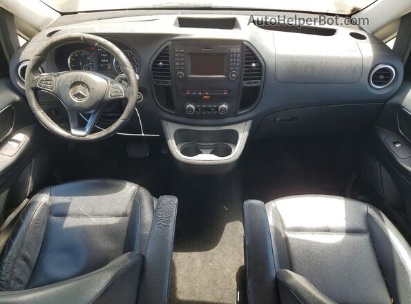 WD4PG2EE9J3357385 2018 MERCEDES-BENZ METRIS Black Vista del salpicadero