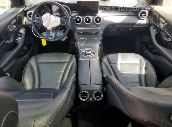 WDC0G4JB1JV098117 2018 MERCEDES-BENZ GLC-CLASS Burgundy Vista del salpicadero