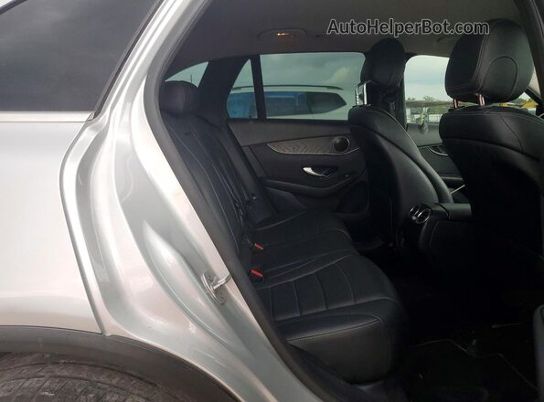 WDC0G4JB3GF014298 2016 MERCEDES-BENZ GLC-CLASS Silver უკანა სავარძლების ხედი