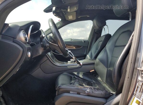 WDC0G4JB4HF114993 2017 MERCEDES-BENZ GLC-CLASS Серый Вид салона спереди