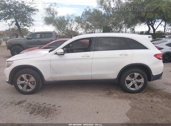 WDC0G4JB8HF135023 2017 MERCEDES-BENZ GLC 300 White Widok wnętrza 360 stopni