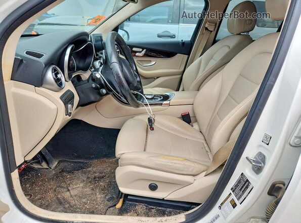 WDC0G4JB9HF224728 2017 MERCEDES-BENZ GLC-CLASS Белый Вид салона спереди