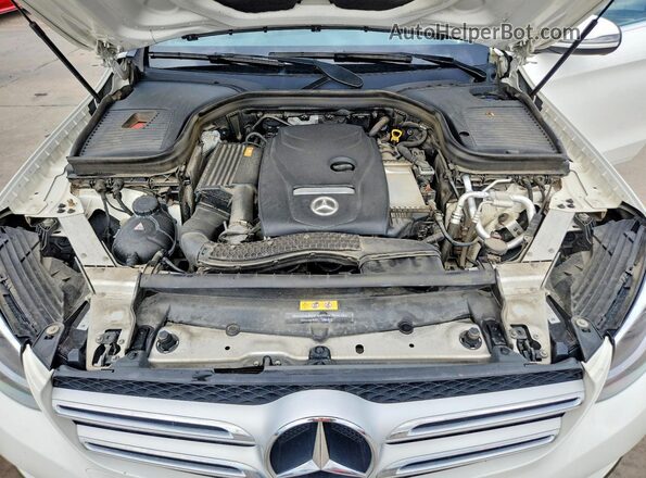 WDC0G4KB2JV023456 2018 MERCEDES-BENZ GLC-CLASS White Vista del compartimento del motor
